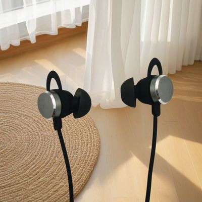 أجهزة مساعدة السمع بدون وصفة طبية أجهزة IOS Android Bluetooth