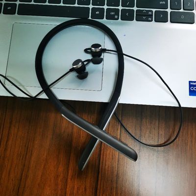 أجهزة سماع الرقمية للاتصال بالبلوتوث 5 مستوى تخفيض الضوضاء أجهزة سماع 180MAH بطارية